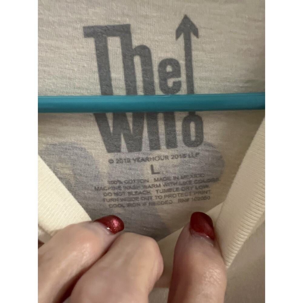 The Who 2019 Moving On Tour Tee Sz L Artwork By Chris Hopewell - Picture 4 of 5